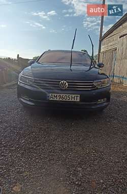 Универсал Volkswagen Passat 2016 в Звягеле
