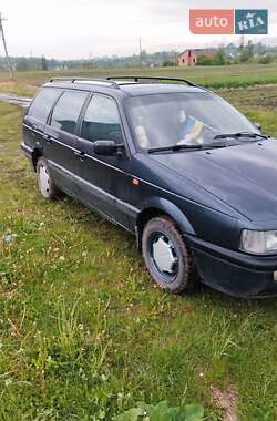 Универсал Volkswagen Passat 1993 в Шепетовке
