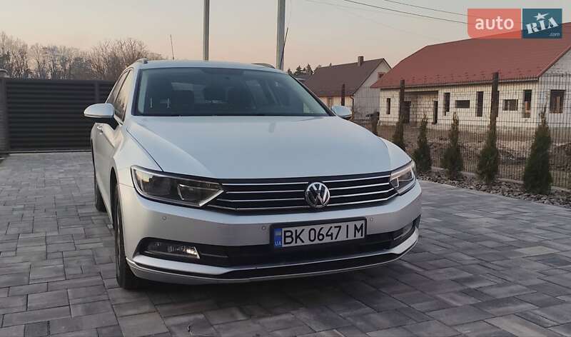 Універсал Volkswagen Passat 2018 в Рівному