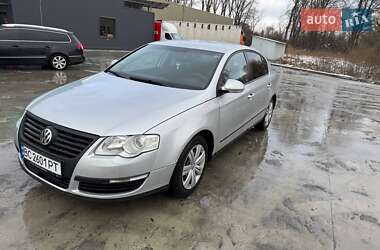 Седан Volkswagen Passat 2005 в Дрогобыче