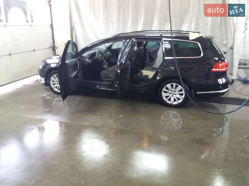 Универсал Volkswagen Passat 2011 в Днепре