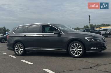 Універсал Volkswagen Passat 2015 в 