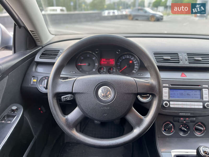 Универсал Volkswagen Passat 2006 в Харькове