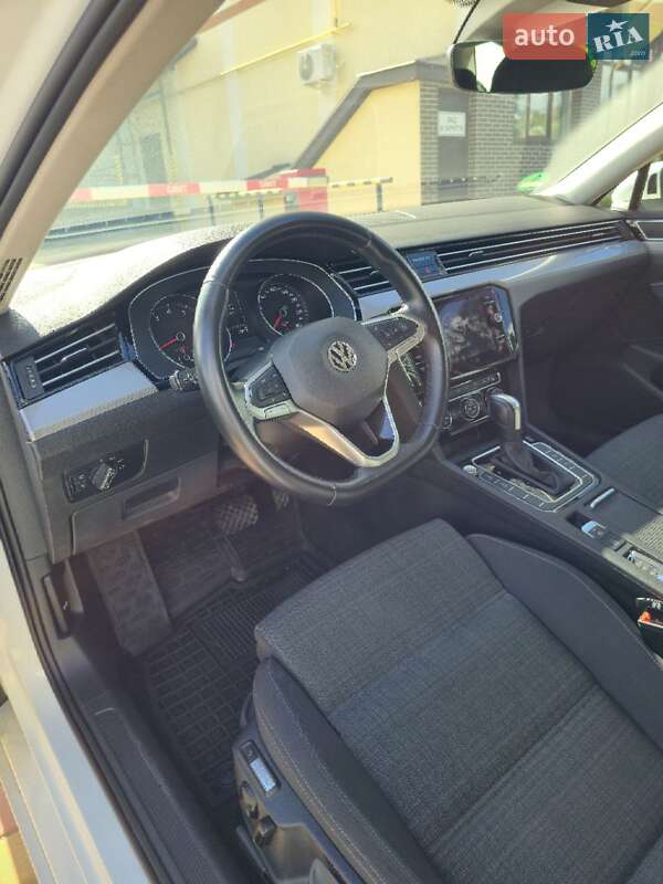 Універсал Volkswagen Passat 2019 в Києві