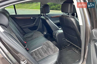 Седан Volkswagen Passat 2013 в 