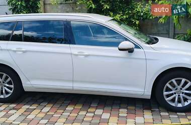 Універсал Volkswagen Passat 2016 в Києві