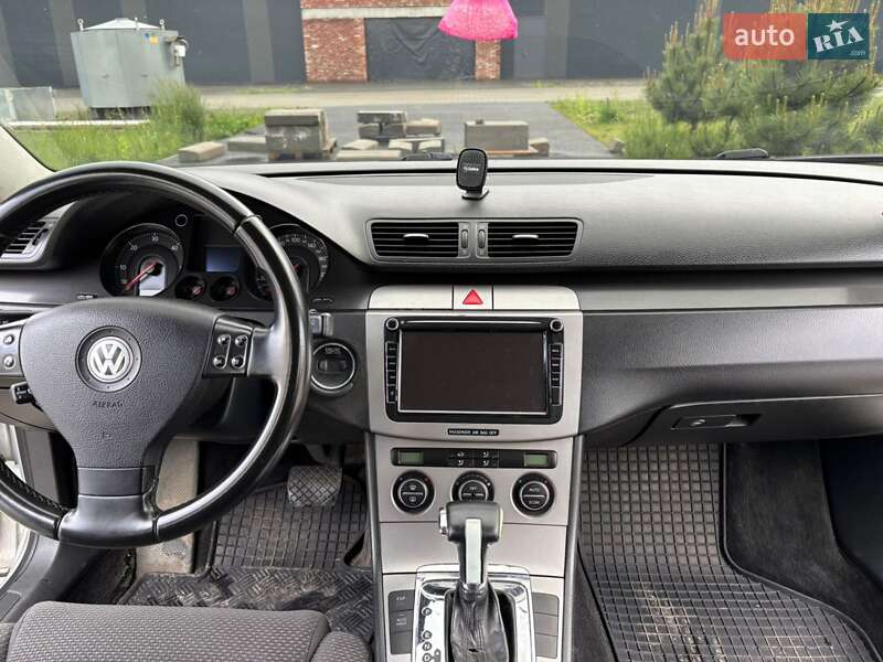 Седан Volkswagen Passat 2005 в Хмельницком