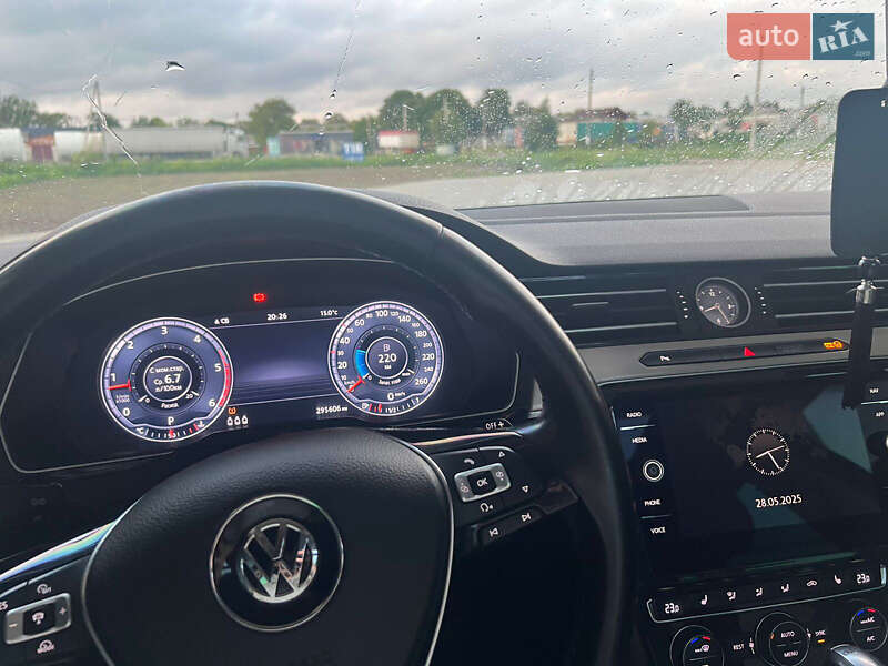Универсал Volkswagen Passat 2015 в Черновцах