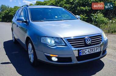Универсал Volkswagen Passat 2009 в Стрые