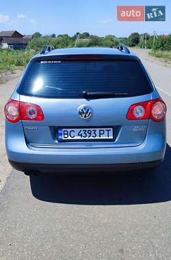 Универсал Volkswagen Passat 2009 в 