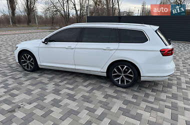 Универсал Volkswagen Passat 2015 в 