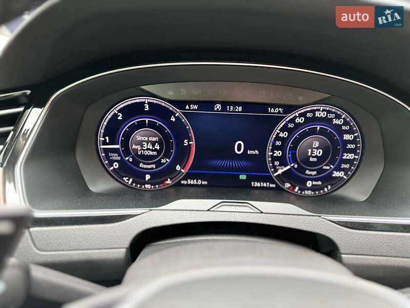 Седан Volkswagen Passat 2018 в Києві