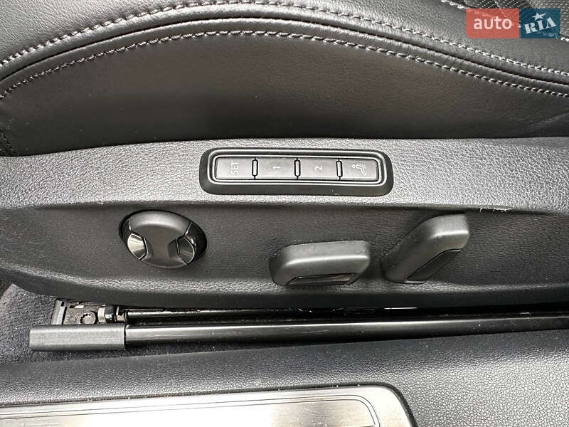 Седан Volkswagen Passat 2018 в Києві