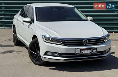 Седан Volkswagen Passat 2018 в 