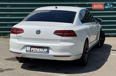 Седан Volkswagen Passat 2018 в 