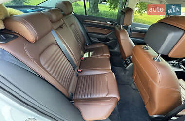 Седан Volkswagen Passat 2018 в 