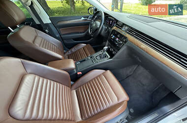 Седан Volkswagen Passat 2018 в 