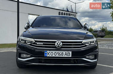 Универсал Volkswagen Passat 2019 в 
