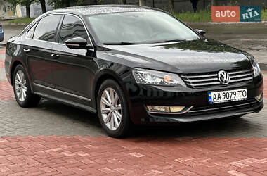 Седан Volkswagen Passat 2012 в 