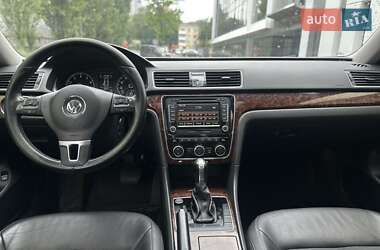 Седан Volkswagen Passat 2012 в 