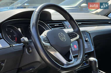 Універсал Volkswagen Passat 2021 в 