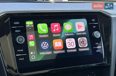 Універсал Volkswagen Passat 2021 в 