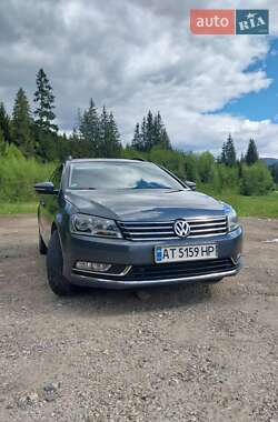 Универсал Volkswagen Passat 2011 в Яремче