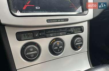 Седан Volkswagen Passat 2009 в 