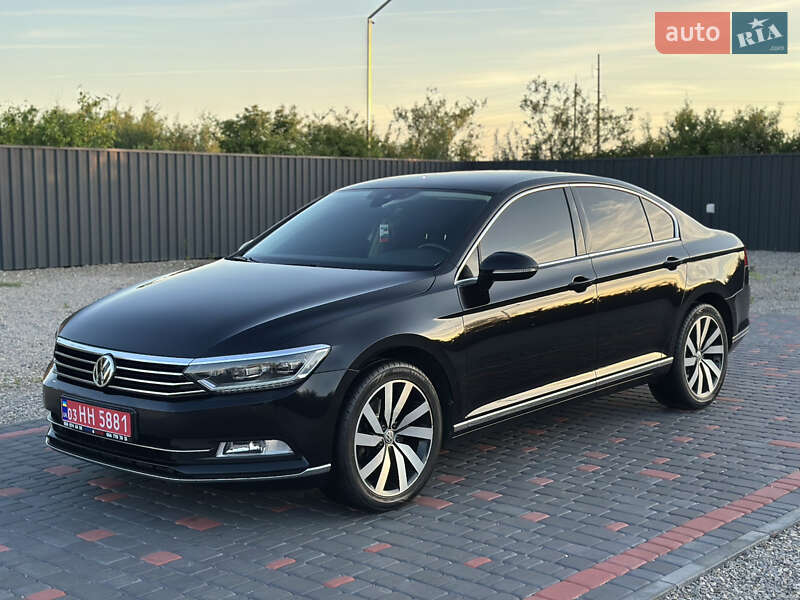 Седан Volkswagen Passat 2019 в Береговому