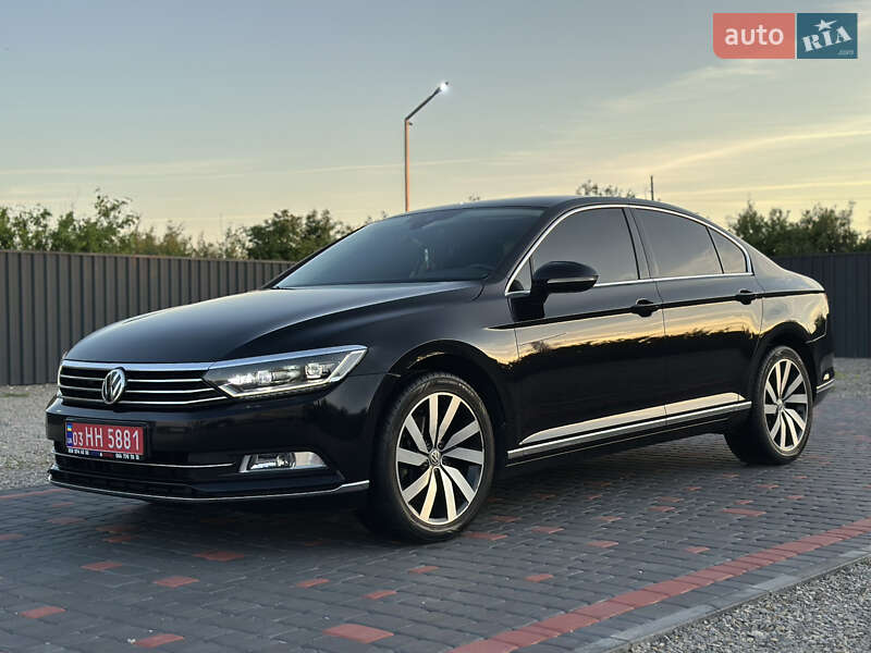 Седан Volkswagen Passat 2019 в Береговому