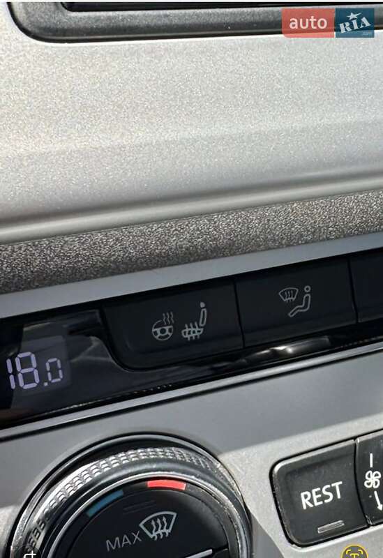 Универсал Volkswagen Passat 2014 в Ужгороде