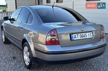 Седан Volkswagen Passat 2004 в 