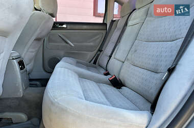 Седан Volkswagen Passat 2004 в 