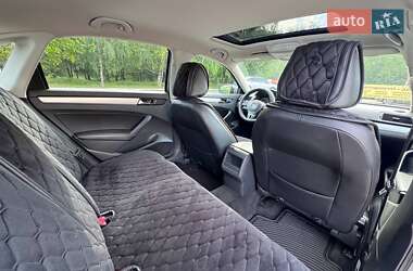 Седан Volkswagen Passat 2012 в 