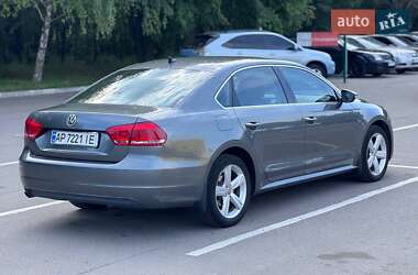 Седан Volkswagen Passat 2012 в 