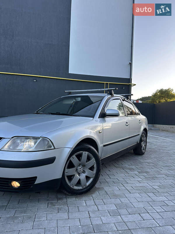 Седан Volkswagen Passat 2001 в Кременці