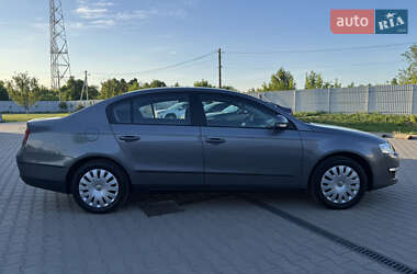Седан Volkswagen Passat 2007 в 