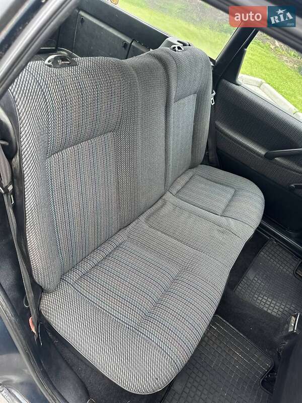 Універсал Volkswagen Passat 1992 в Шумську
