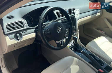 Седан Volkswagen Passat 2013 в 