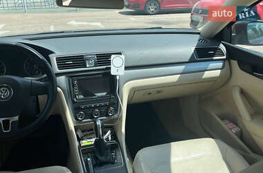 Седан Volkswagen Passat 2013 в 