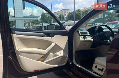 Седан Volkswagen Passat 2013 в 