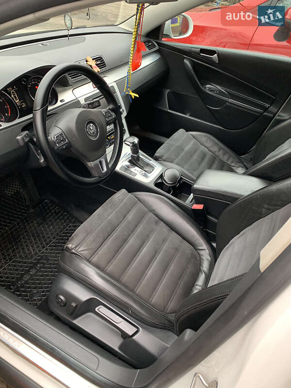Седан Volkswagen Passat 2010 в Кривому Розі