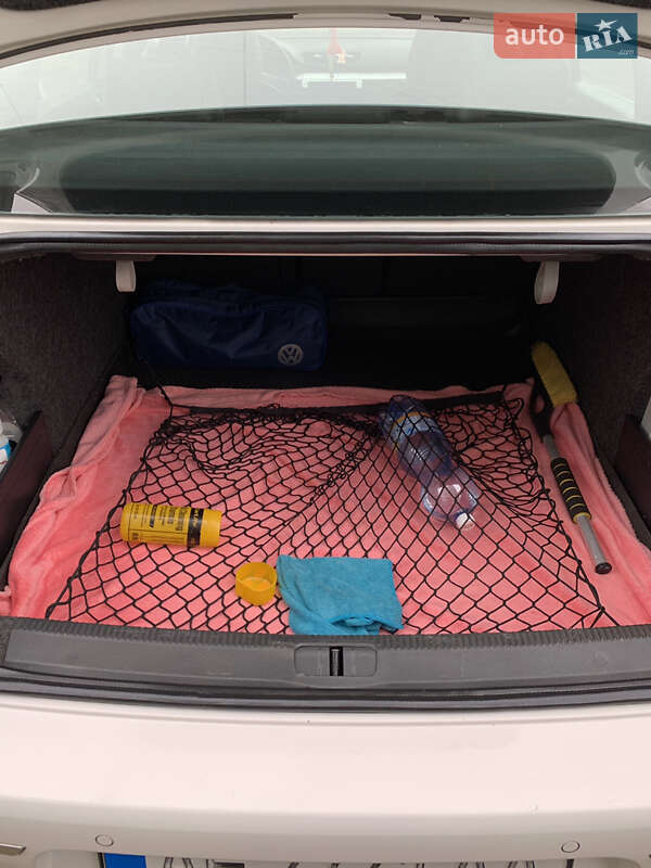 Седан Volkswagen Passat 2010 в Кривому Розі