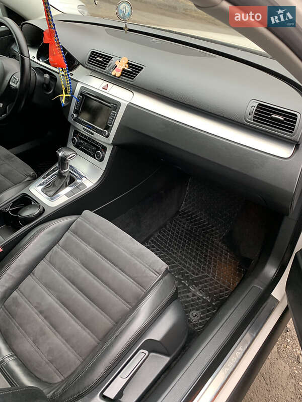 Седан Volkswagen Passat 2010 в Кривому Розі
