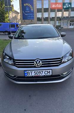 Седан Volkswagen Passat 2013 в Миколаєві