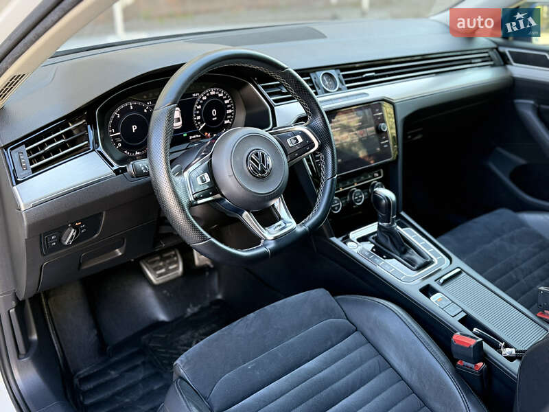 Седан Volkswagen Passat 2017 в Каменец-Подольском