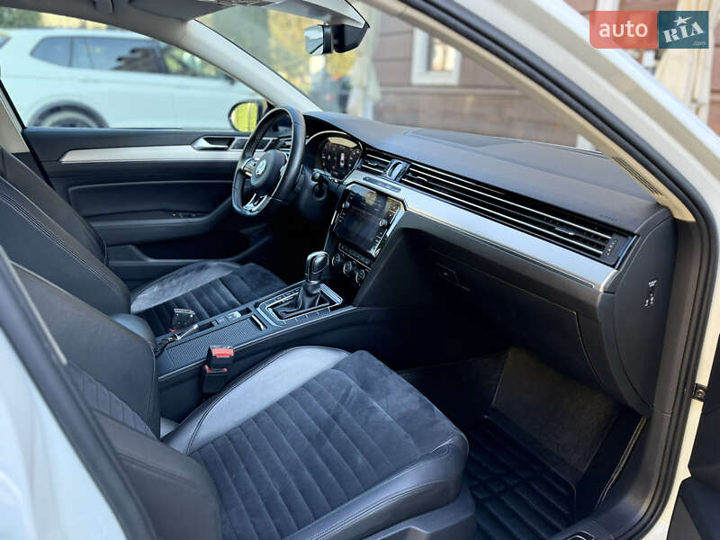 Седан Volkswagen Passat 2017 в Каменец-Подольском