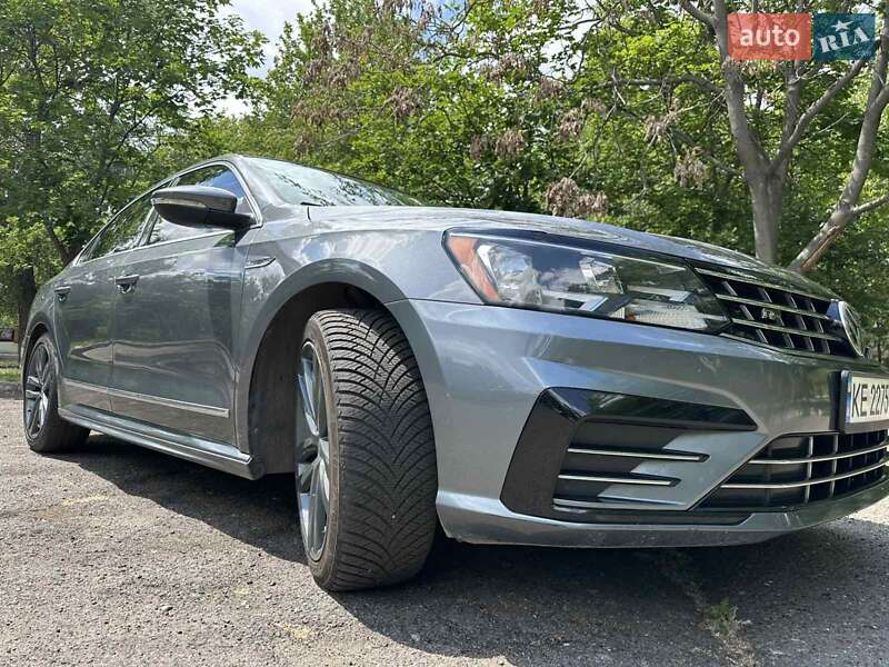 Седан Volkswagen Passat 2016 в Миколаєві