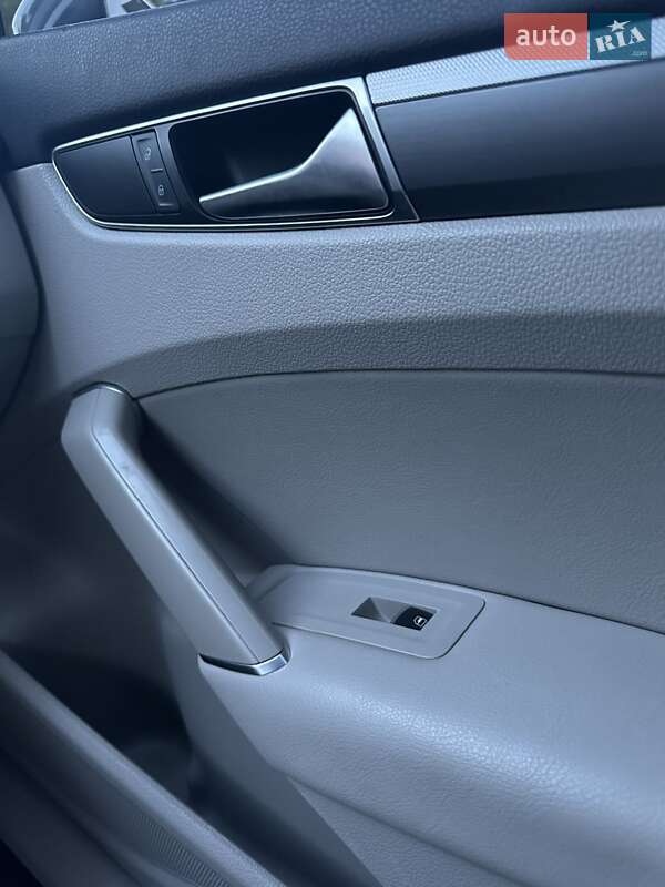 Седан Volkswagen Passat 2016 в Миколаєві