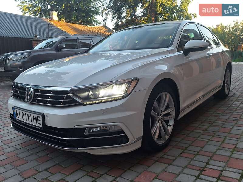 Седан Volkswagen Passat 2017 в Киеве